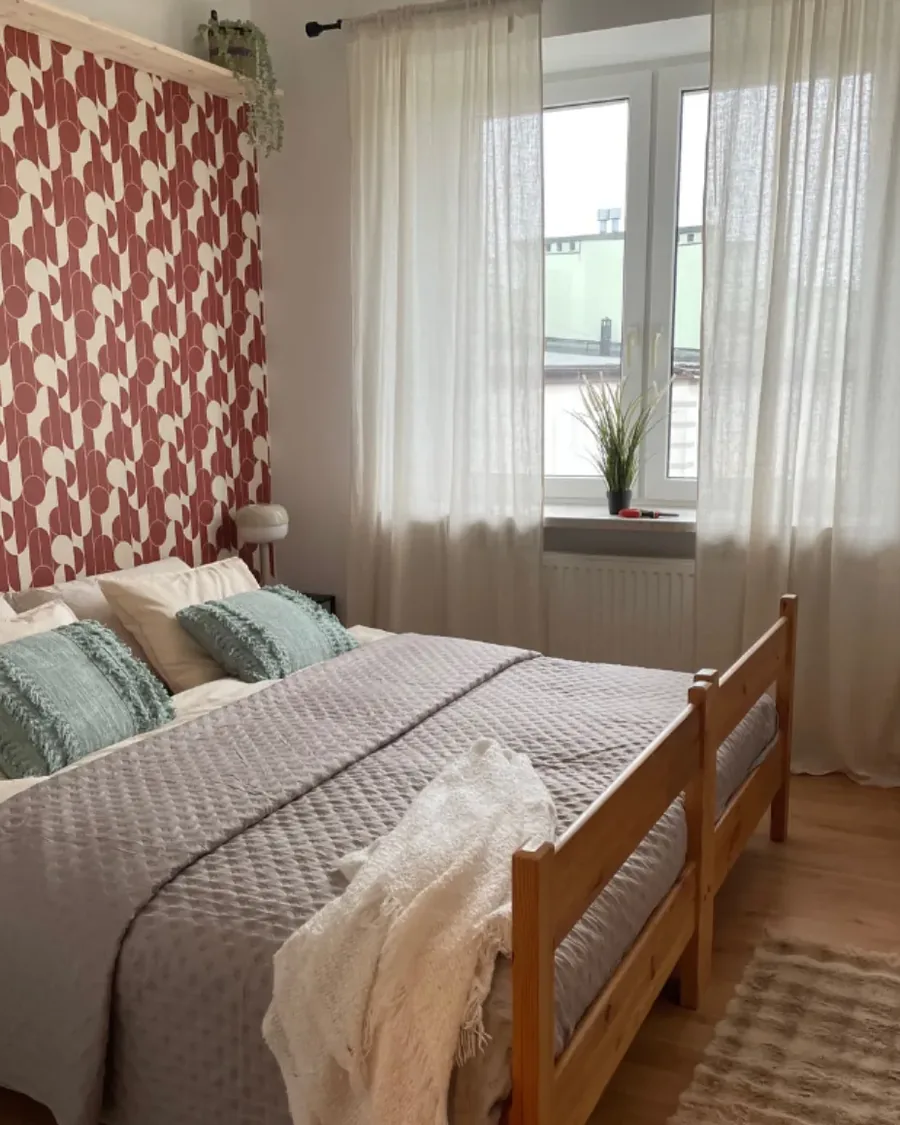 Sypialnia po home stagingu